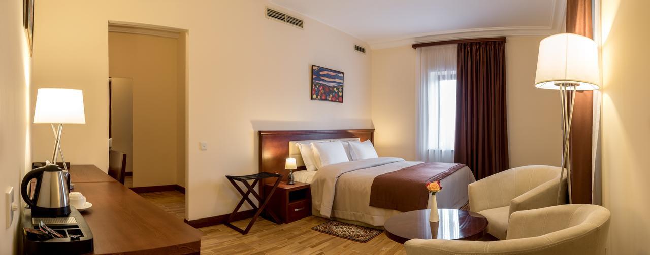יירבאן Areve Residence Boutique Hotel מראה חיצוני תמונה