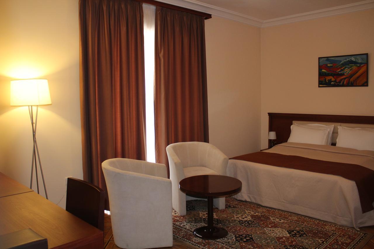 יירבאן Areve Residence Boutique Hotel מראה חיצוני תמונה