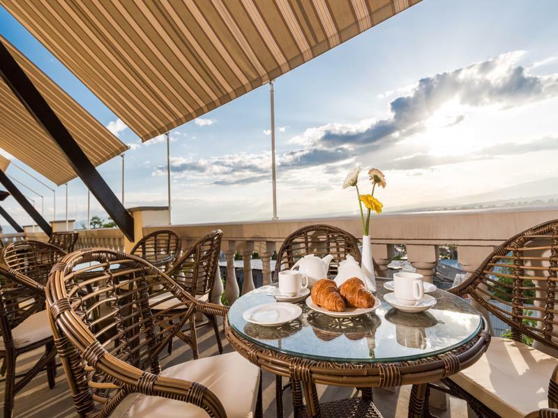 יירבאן Areve Residence Boutique Hotel מראה חיצוני תמונה